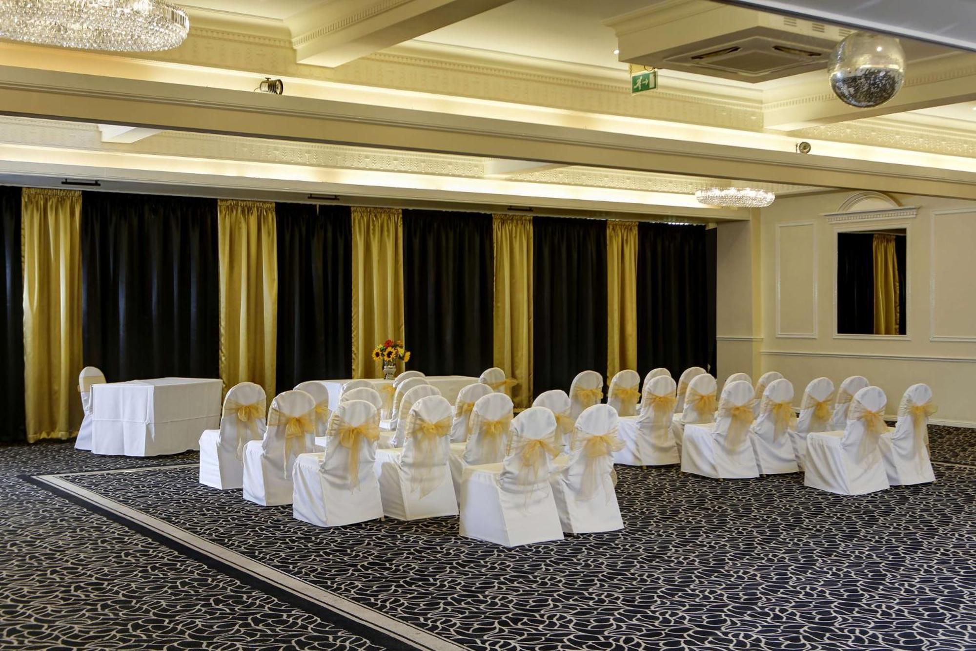 Best Western Rockingham Forest Hotel Корби Экстерьер фото
